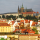 プラハ城(奥)